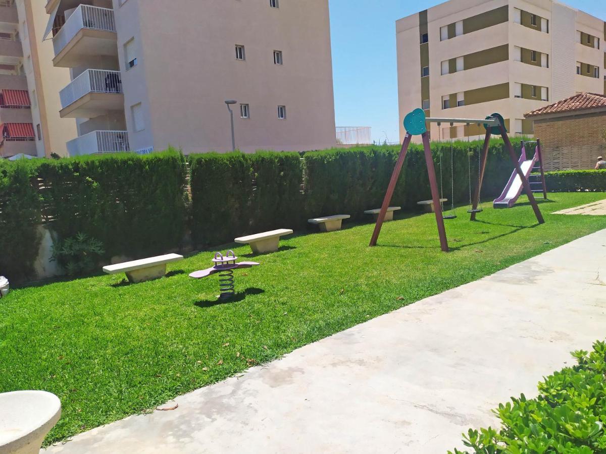 Apartamentos Gandia Beach 3000 Екстериор снимка